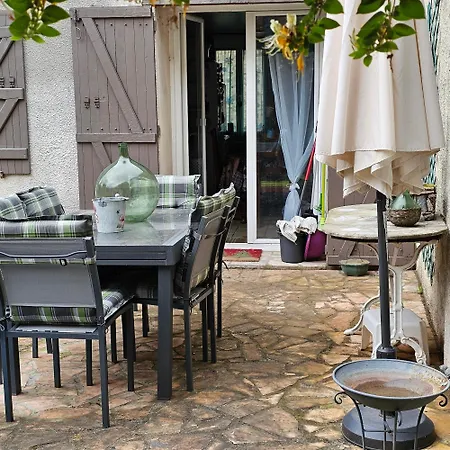 Privee Chez Catherine * Trappes